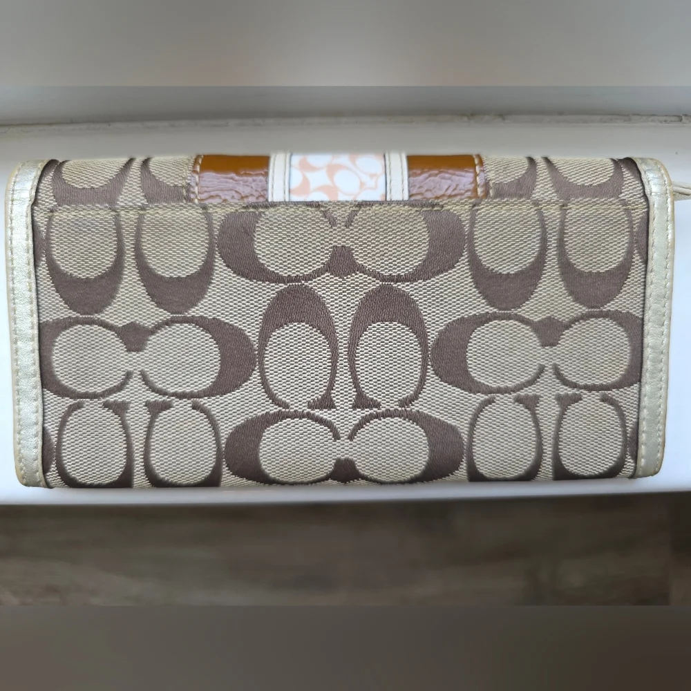 Coach Signature Canvas Wallet With Leather Metallic Stripe - Picture 10 of 10
